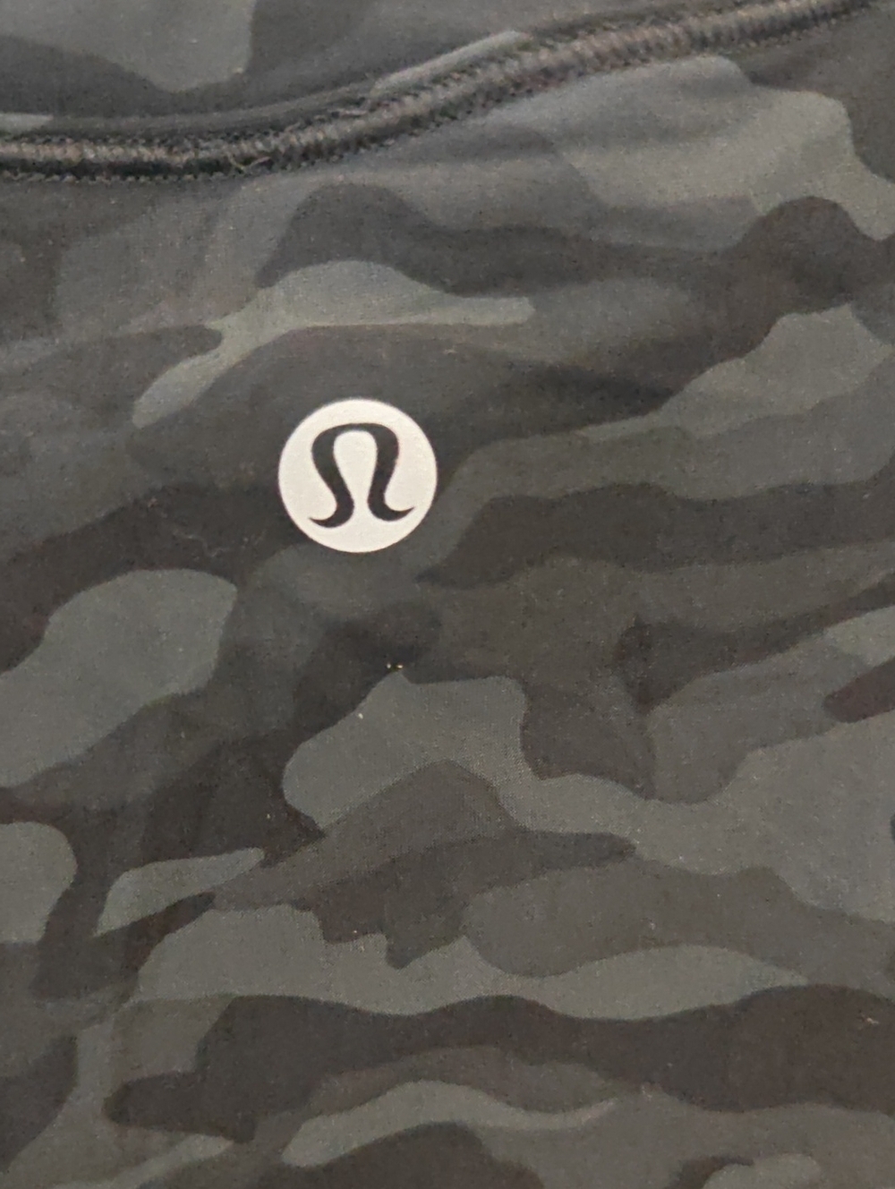 lululemon athletica Black Camouflage Short Sleeve Tee || Size Small - Picture 2 of 2